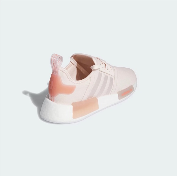 NWT Adidas NMD R1 W Sneakers Wonder Quartz/Clay 9.5 - Picture 3 of 14